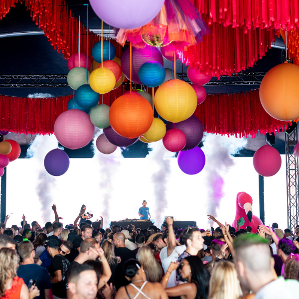 Mega slinger rood 10 meter | Eventbuddies