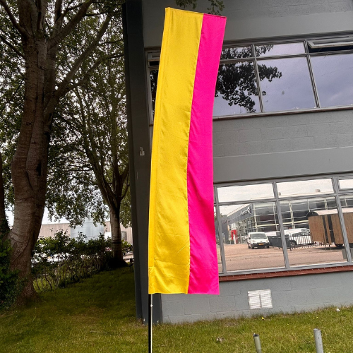 Vlag streep roze_geel | Eventbuddies