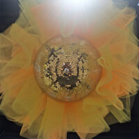 Discobol met tule Geel